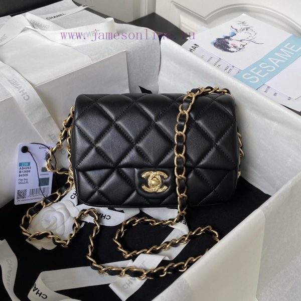 Chanel Bag   ? CHANEL23B ? AS4263 chain style square fatThe edge of the 23B version features krmbejva
