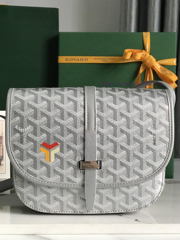 ? Goyard Belv é d è re II Sliver Space SilverThe classic quality of the Belv é d è re bag i q1mu45hi