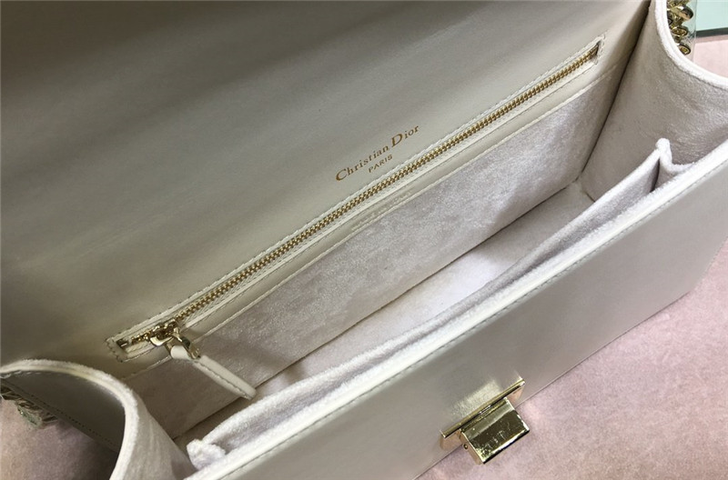 diorama embroidery bag - Image 5