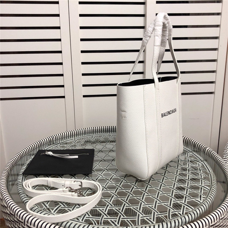 balenciaga tote bag small everyday replica bags - Image 4