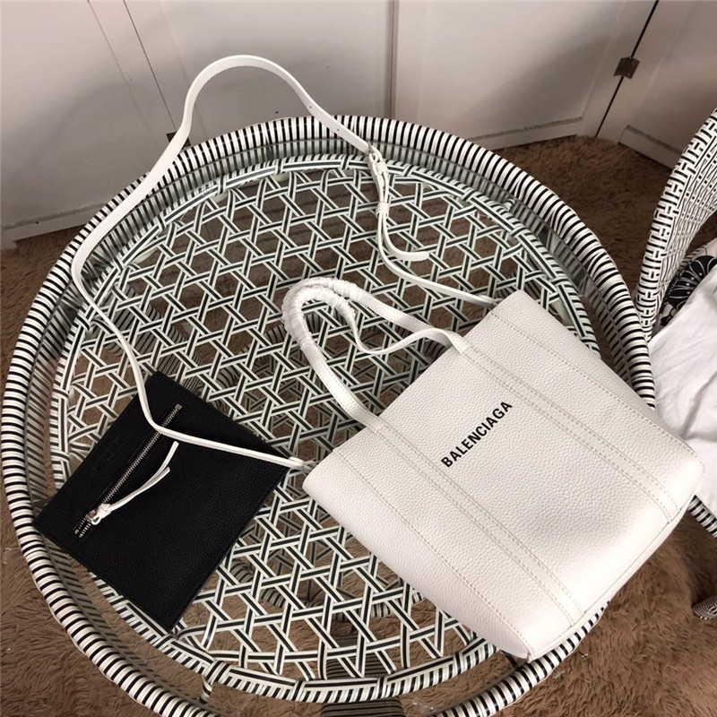 balenciaga tote bag small everyday replica bags - Image 5