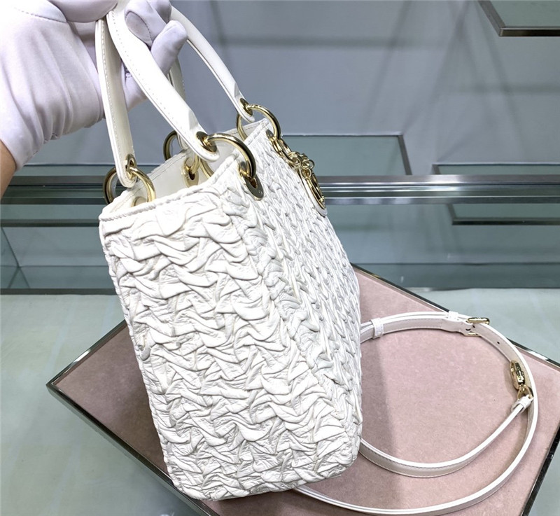 lady Dior embroidered white bag - Image 3