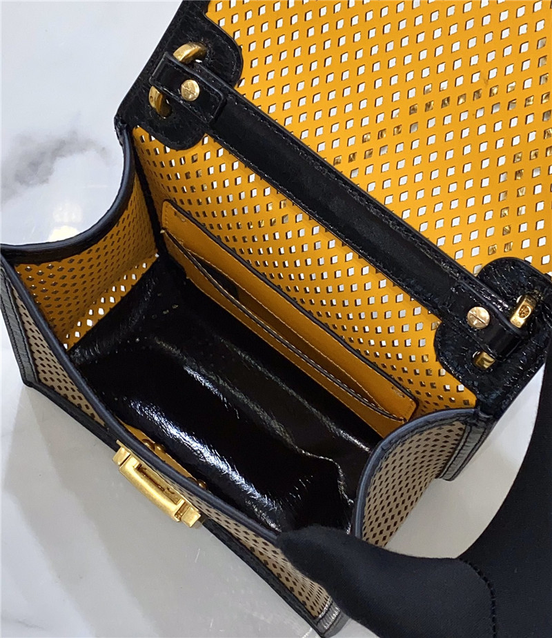 fendi kan u small bag - Image 8