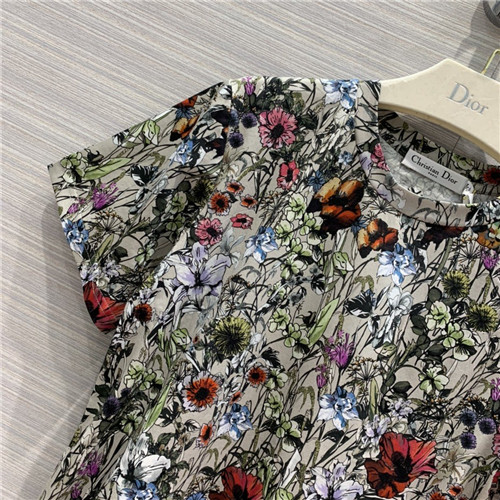 dior floral graffiti T-shirt - Image 5