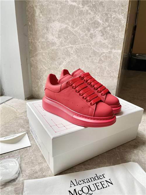 Alexander mcqueen best sale gucci shoes