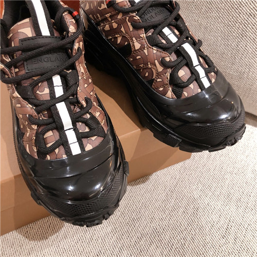 Burberry arthur tartan sneakers - Image 5