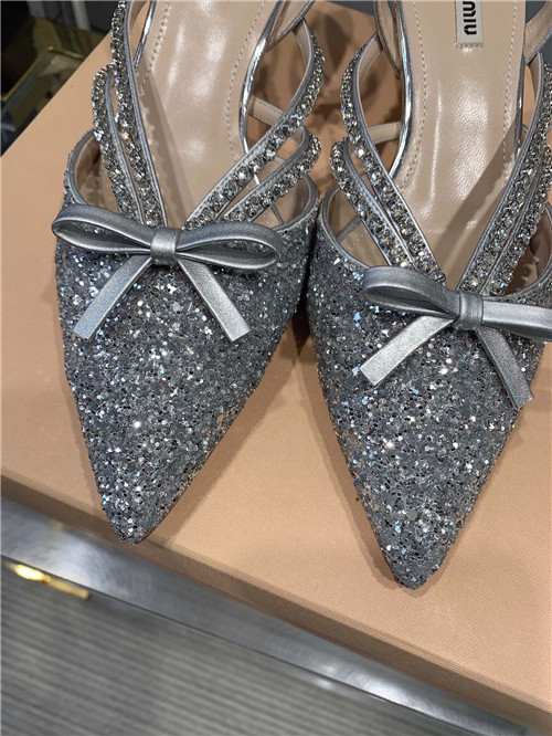 miumiu rhinestone bow sandals - Image 9
