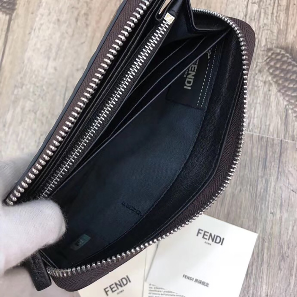 Fendi Brown Leather Wallet - Image 3